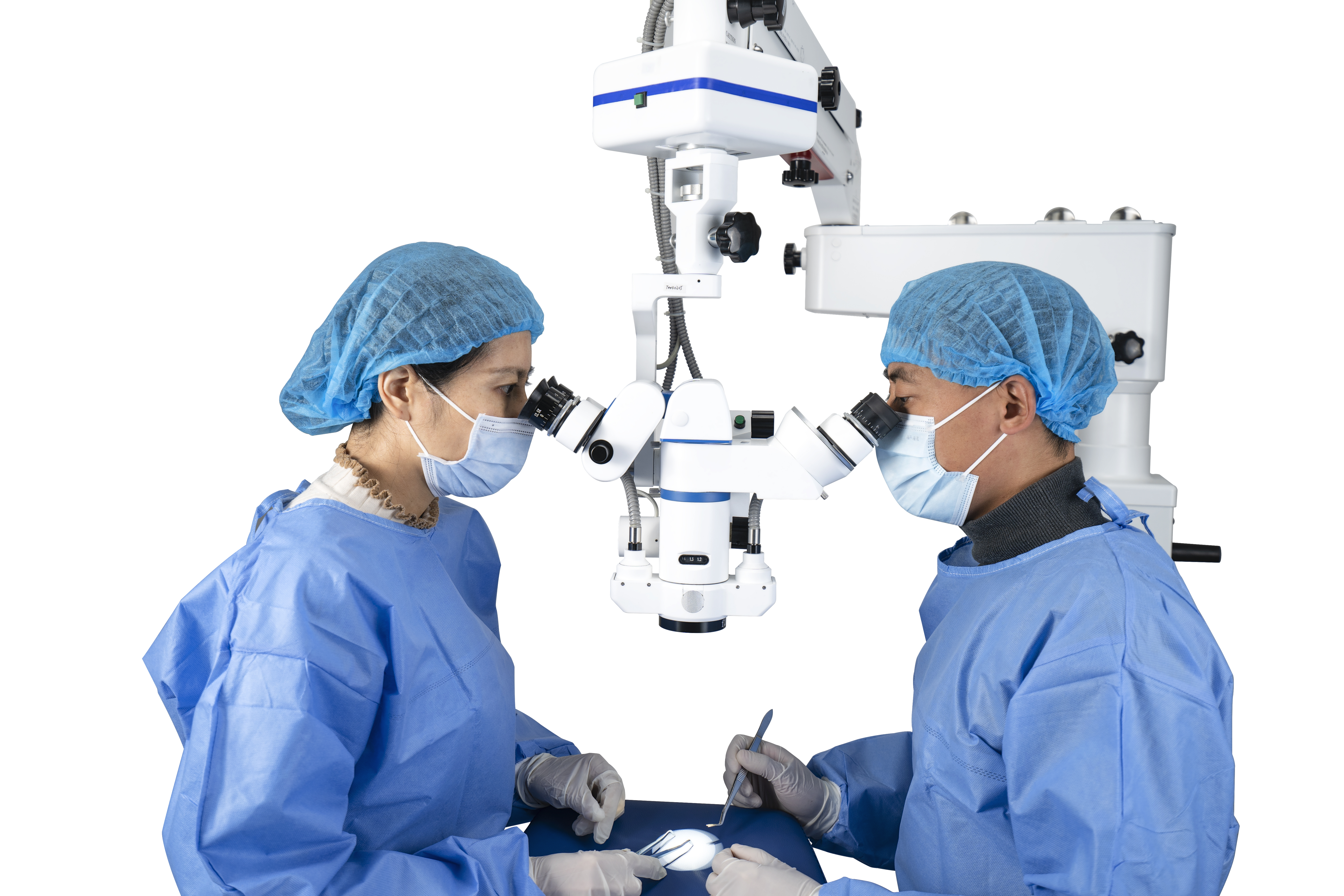 Operating room microscopes include oral surgical microscopes, dental surgical microscopes, orthopedic surgical microscopes, ophthalmic surgical microscopes, urological surgical microscopes, otolaryngological surgical microscopes, and neurosurgical surgical microscopes